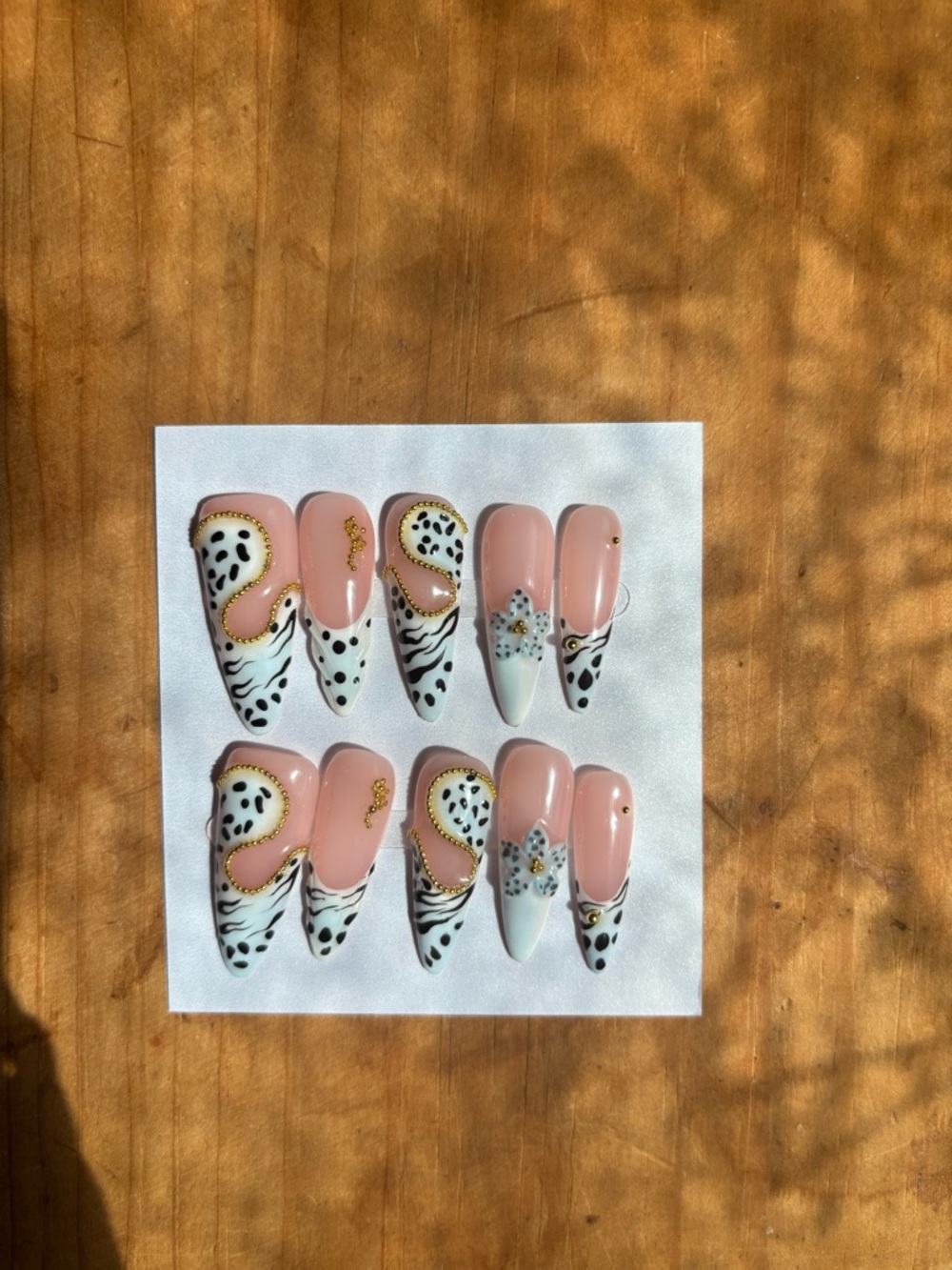Press-On Nail Set 🖤
